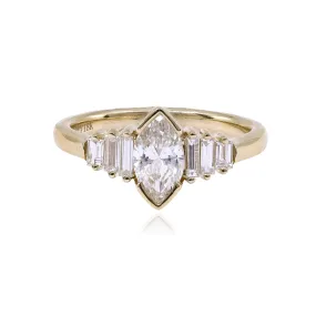 18K YELLOW GOLD MARQUISE AND BAGUETTE DIAMOND RING - 1.02CTW