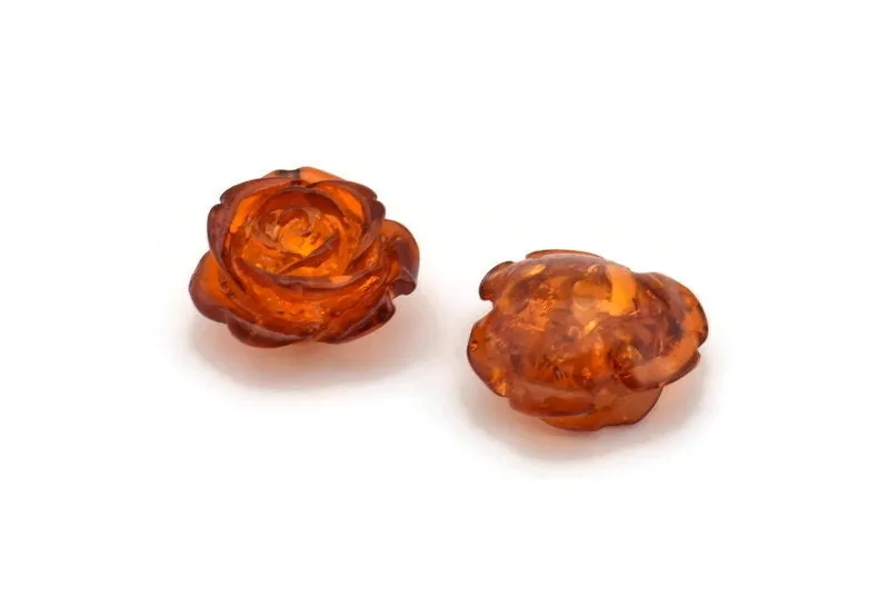 4 Syenthetic Amber Red Rose Shaped Flower Cabochons (17mm) Y035