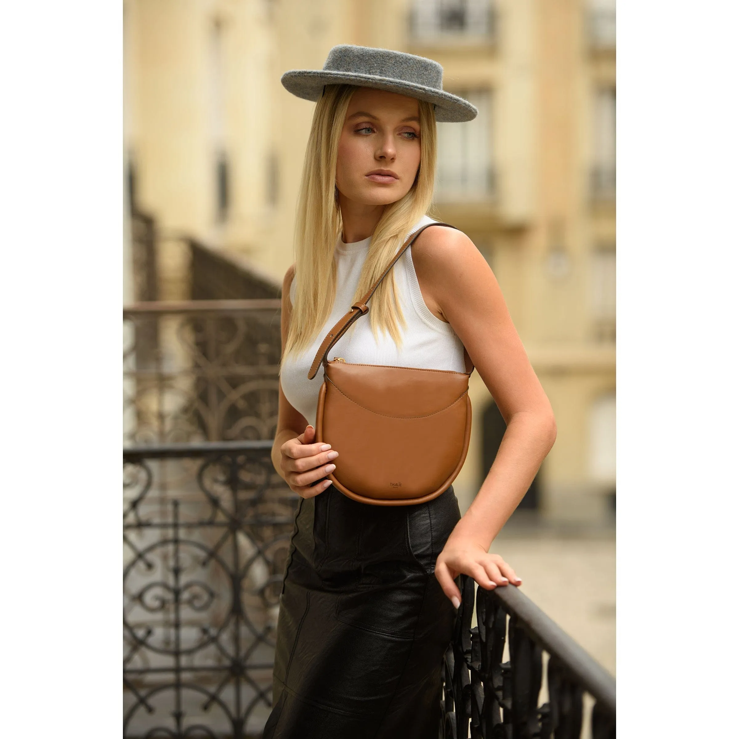 Adele Desserto Cactus Leather Vegan Shoulder Bag | Brown