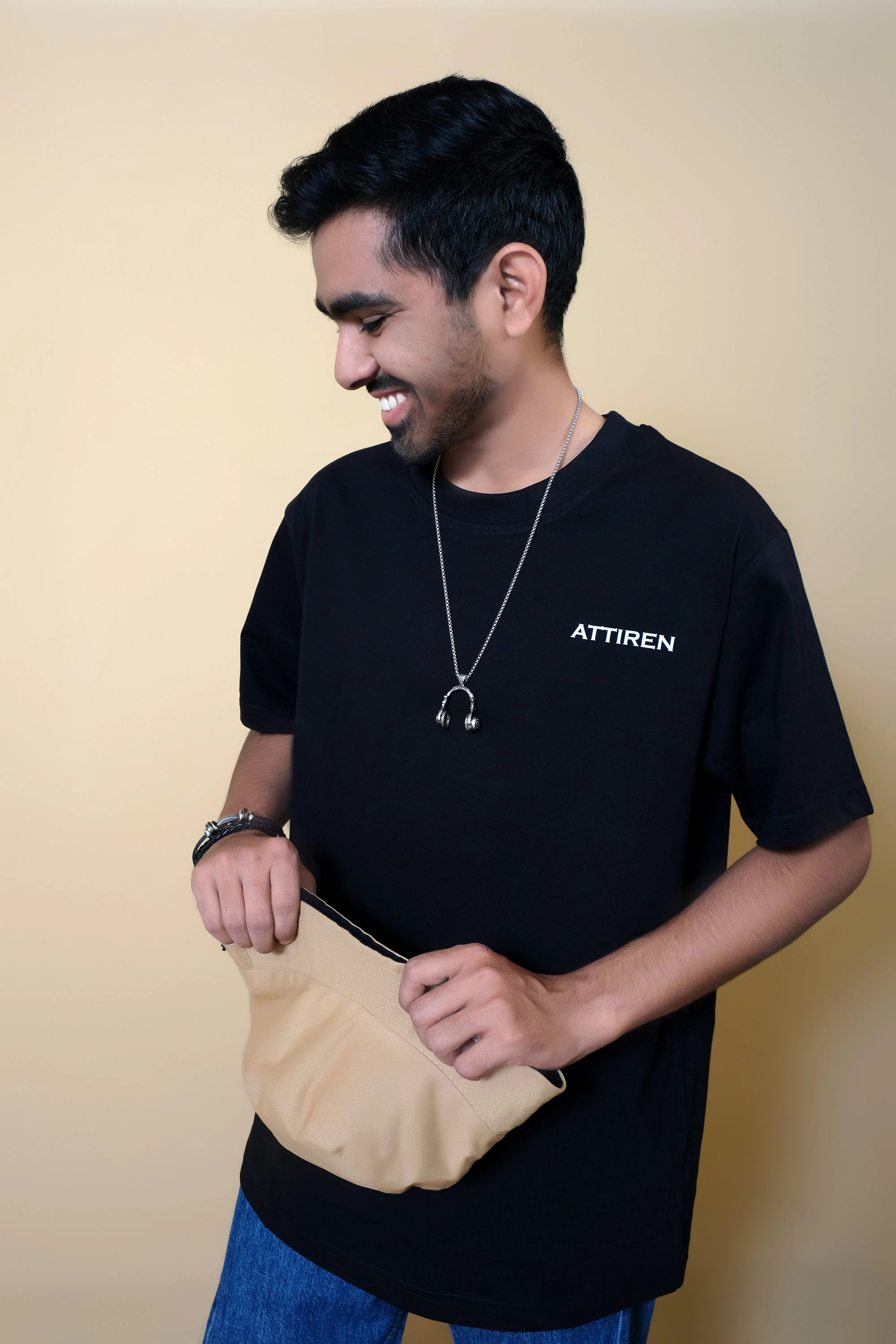 ATTIREN OVERSIZED T-SHIRT[UNISEX]