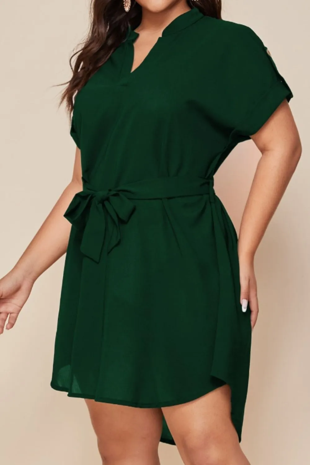 Beach Wedding Guest Attire for Women: Elegant Plus Size Mini Dress with Tie Waist