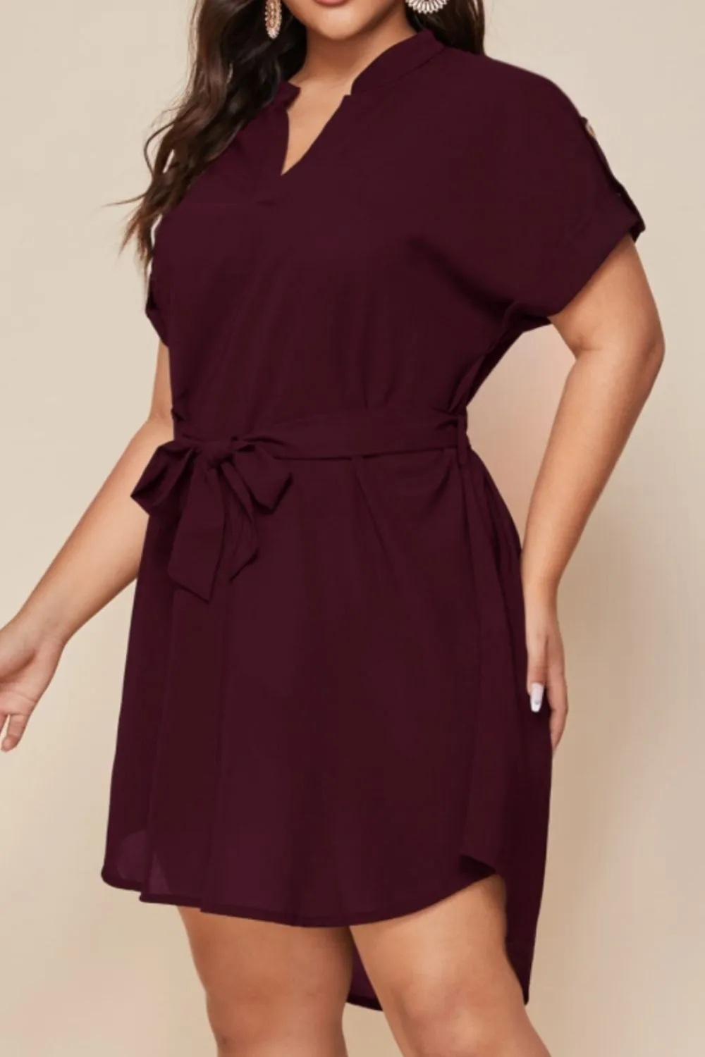 Beach Wedding Guest Attire for Women: Elegant Plus Size Mini Dress with Tie Waist