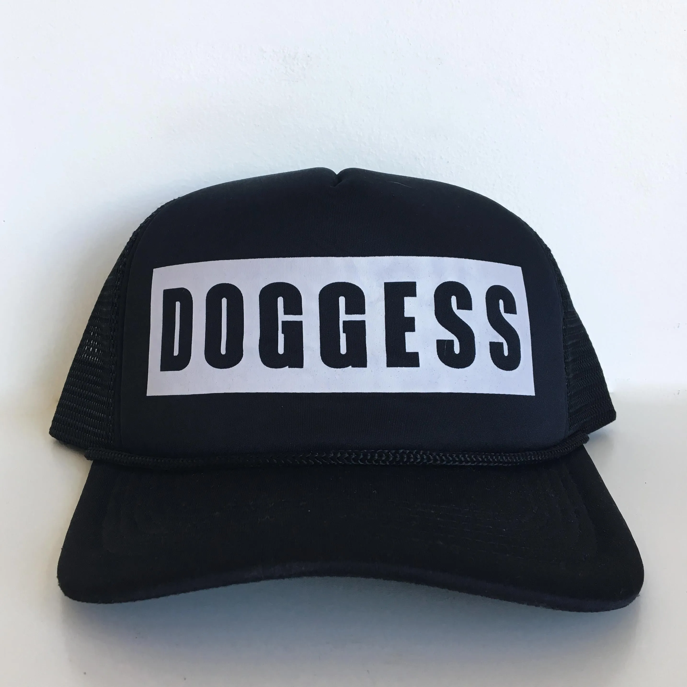 Doggess Caps