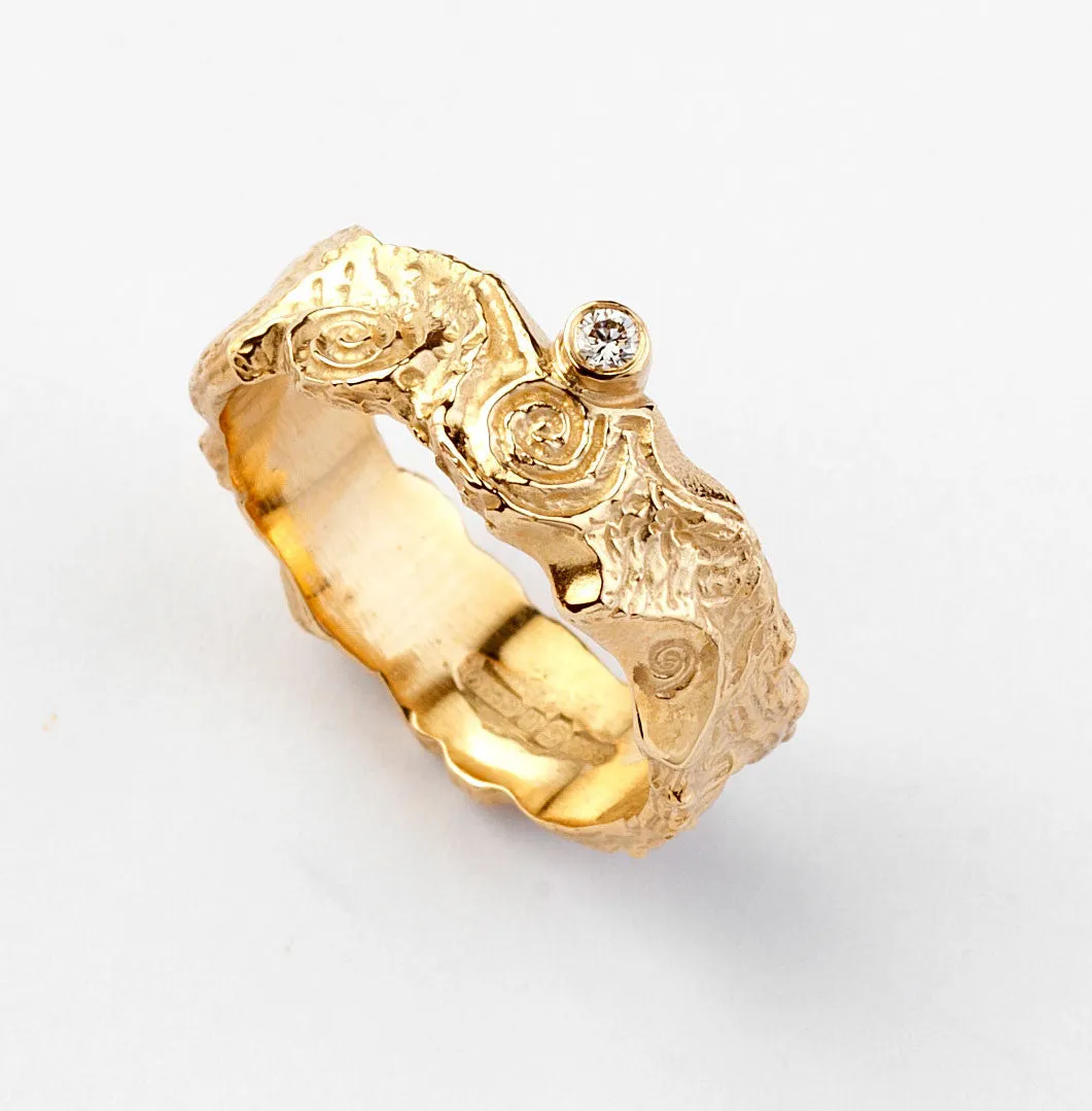 Dovinia Yellow Gold Ring with Diamond - Narrow