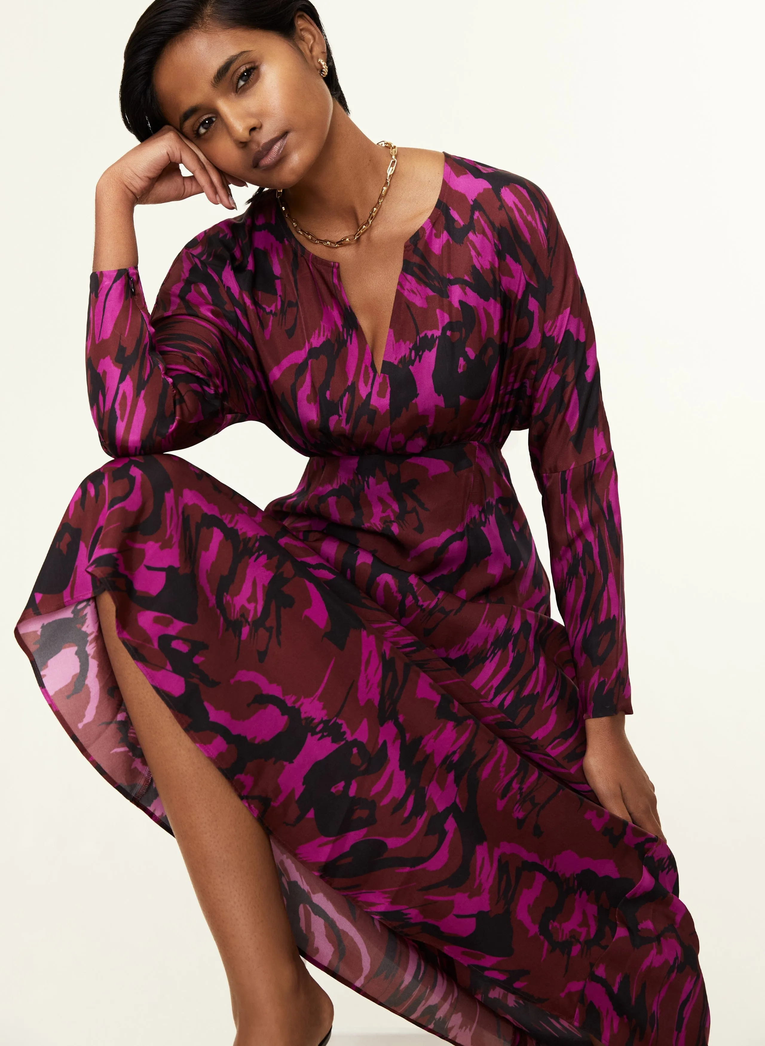 Ekaterina Viscose Satin Dress | Magenta Swirl