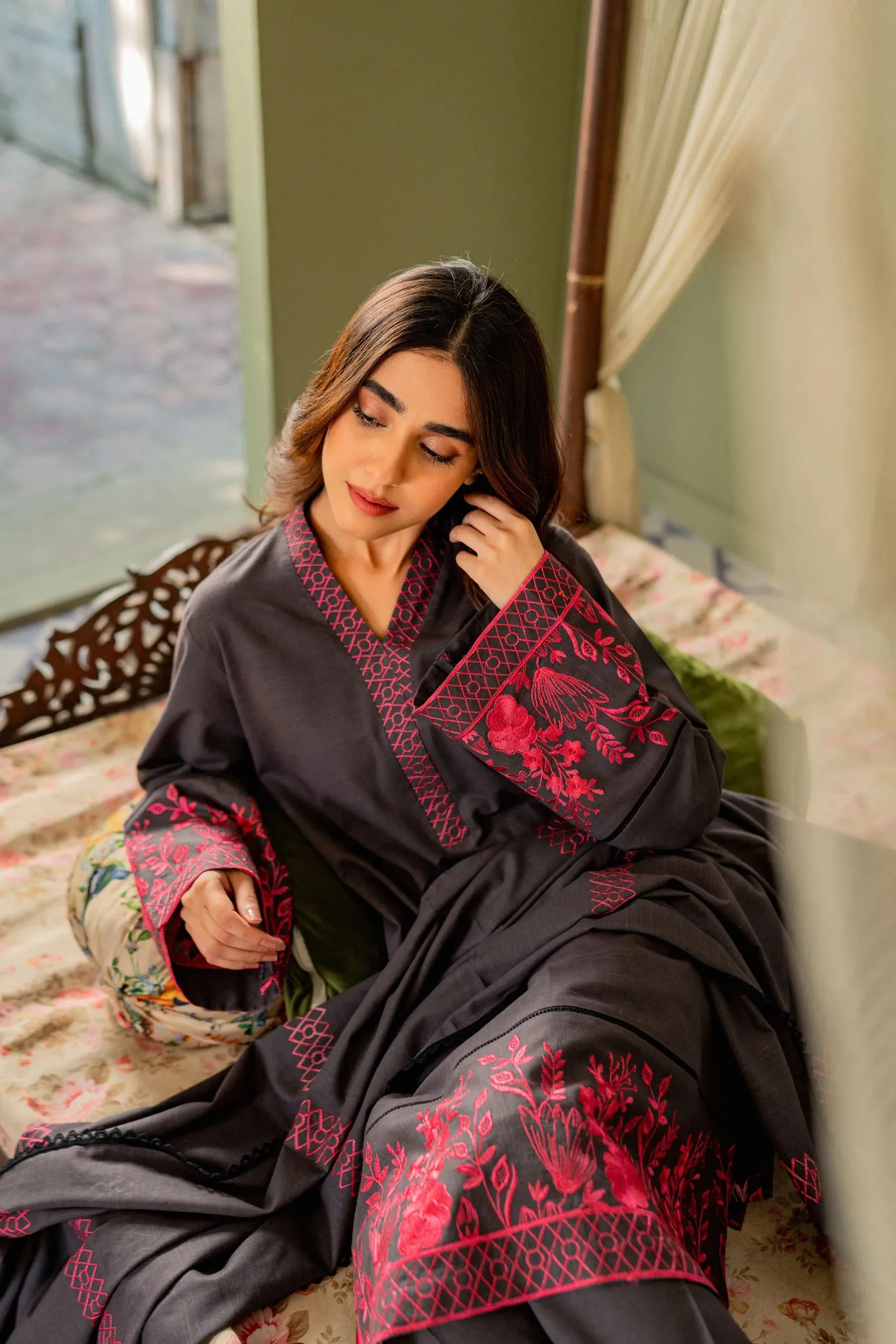 Embroidered Dhanak Three Piece fcc-843 Black