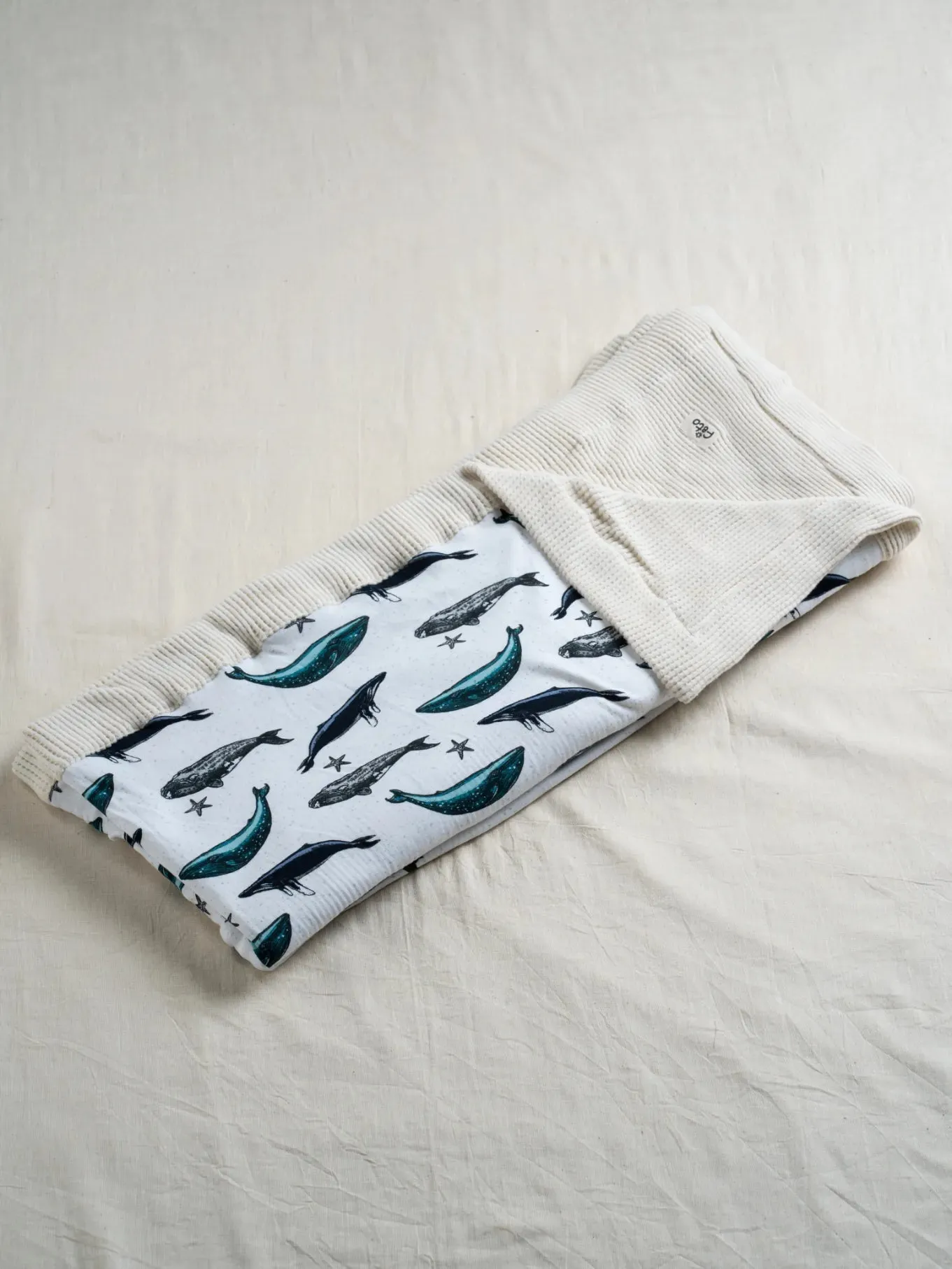 FETO BABY WAFFLE BLANKET 2 LAYER - CREAMY WHITE BLUE WHALE