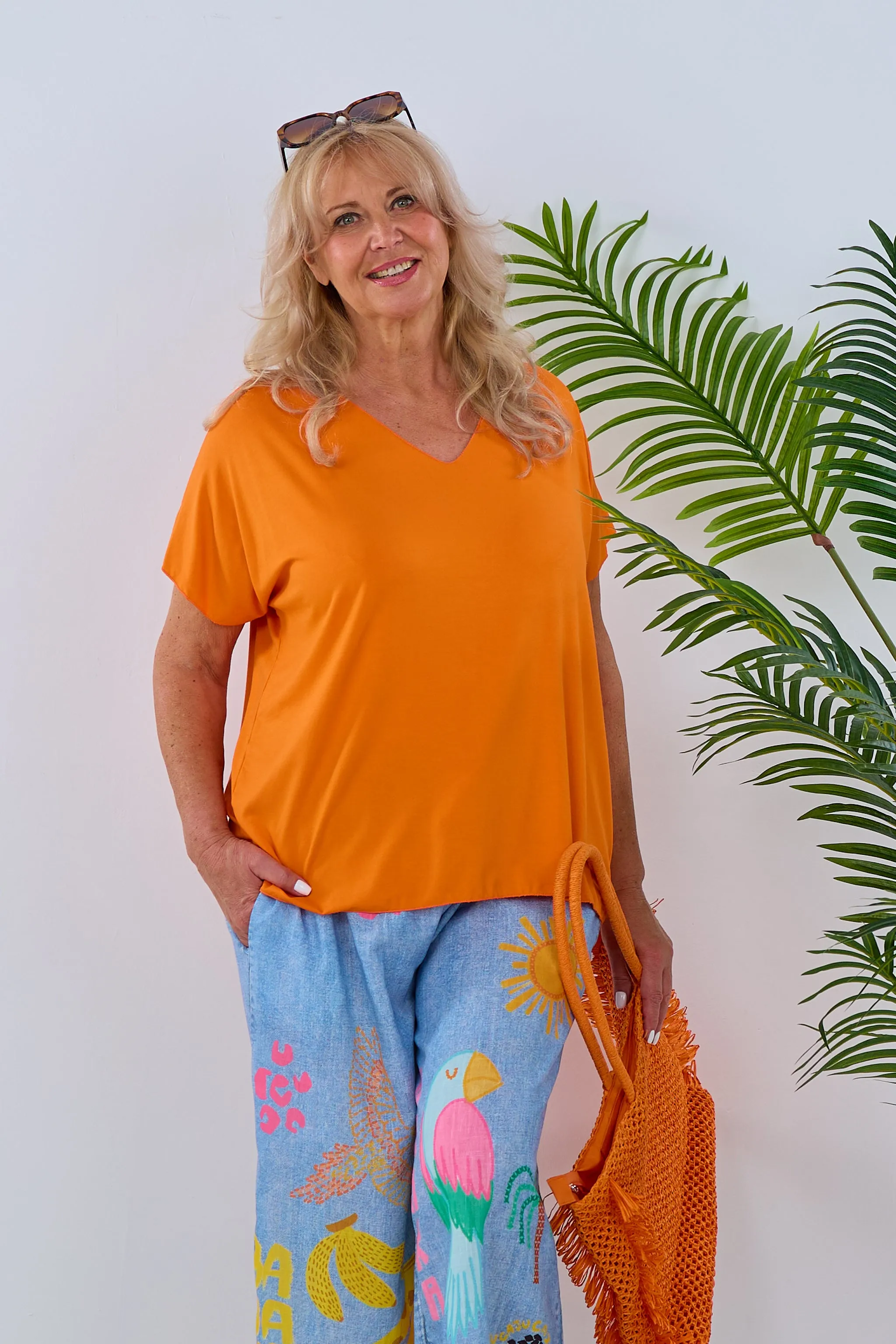 kurzarm Basic Shirt mit V-Ausschnitt, orange