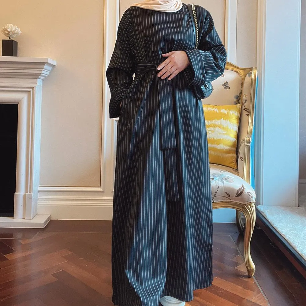 MA020 Winter Stripe Abaya With Pocket