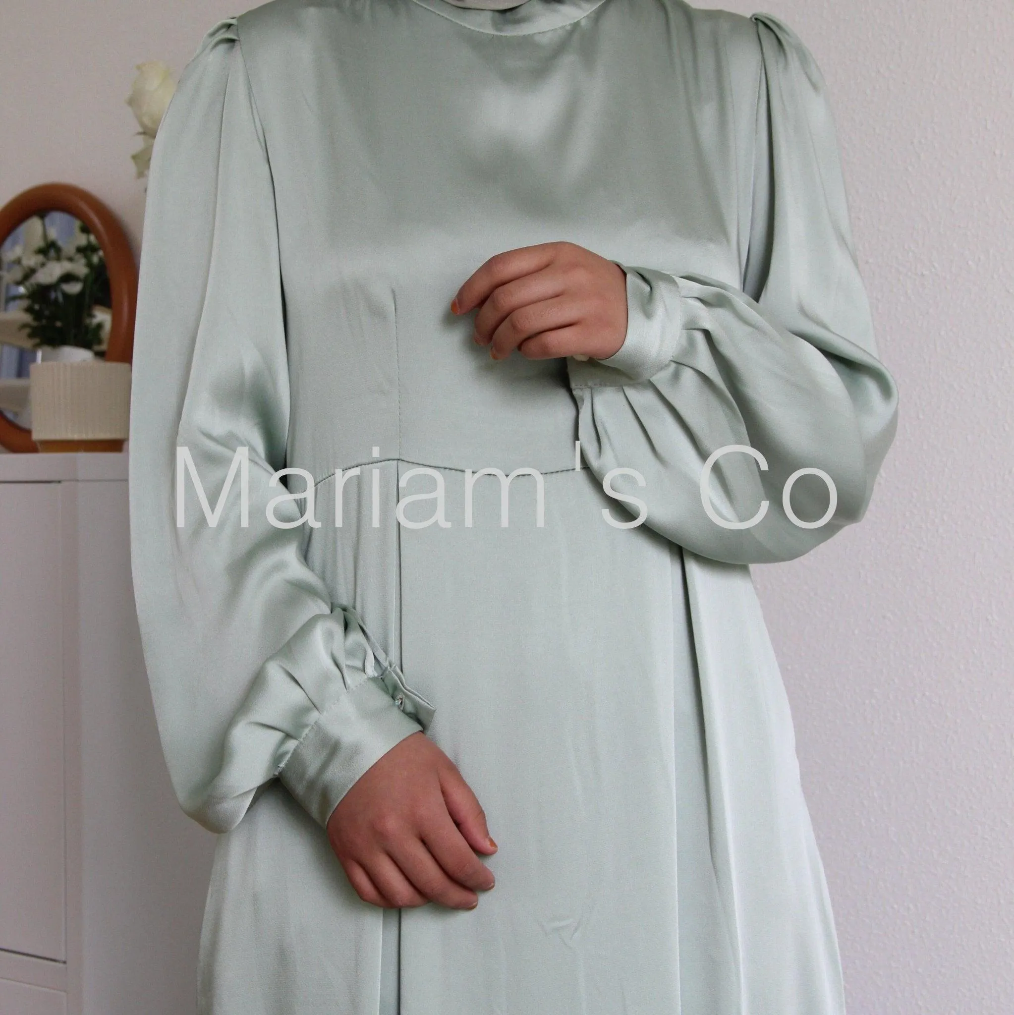 MA025 Sequins Satin 2 Pieces Pocket Abaya Set