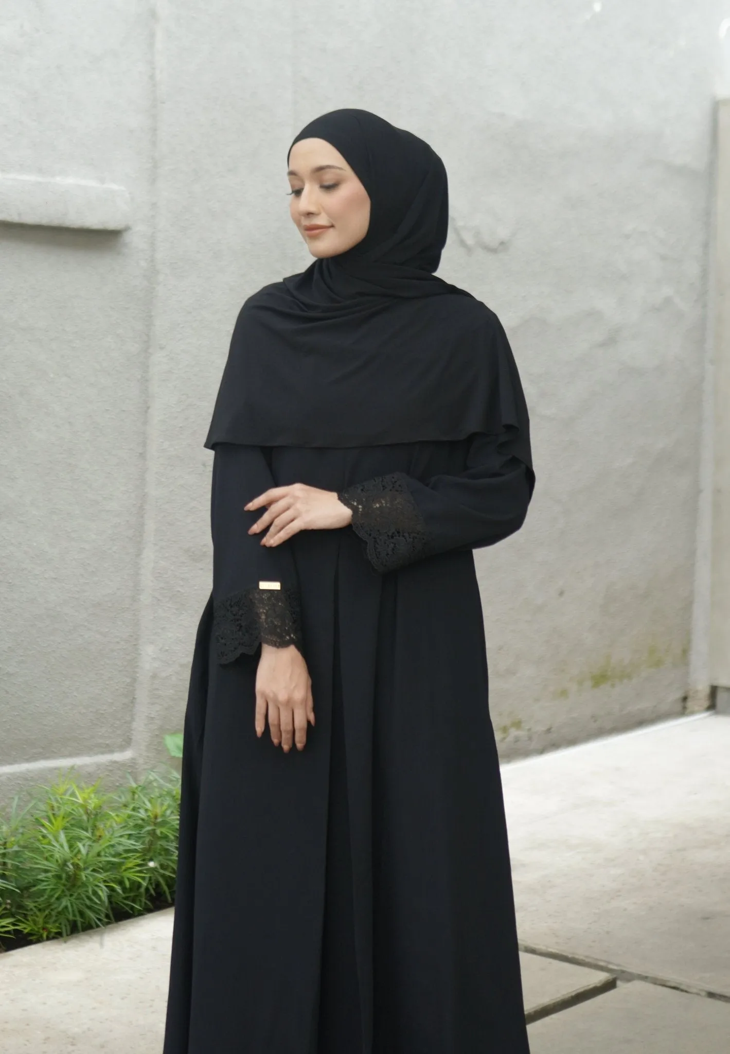 Meena Lace Abaya by Tubita - Abaya Haji & Umrah Best Seller