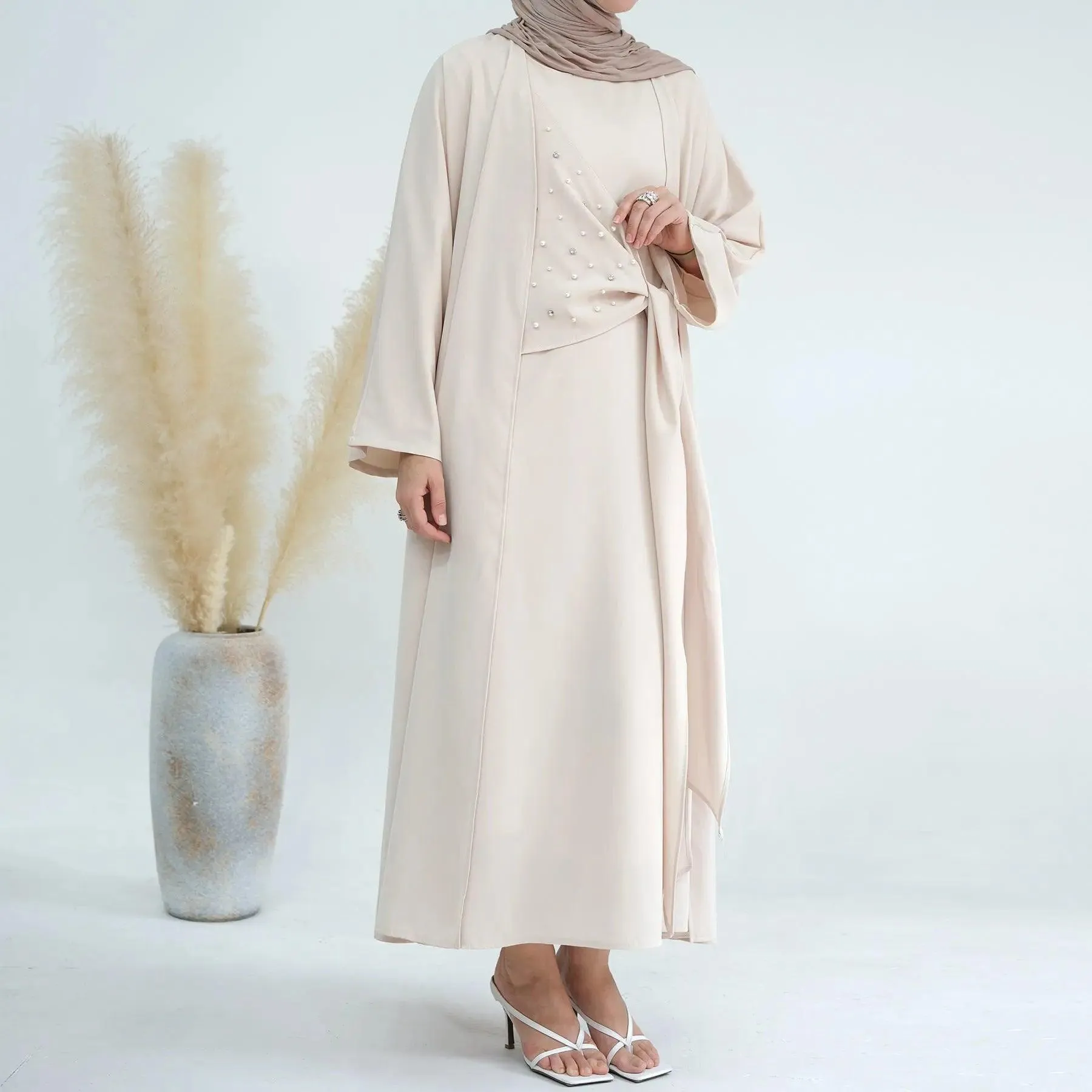 MOA031 Solid Color Pearl Splice Abaya