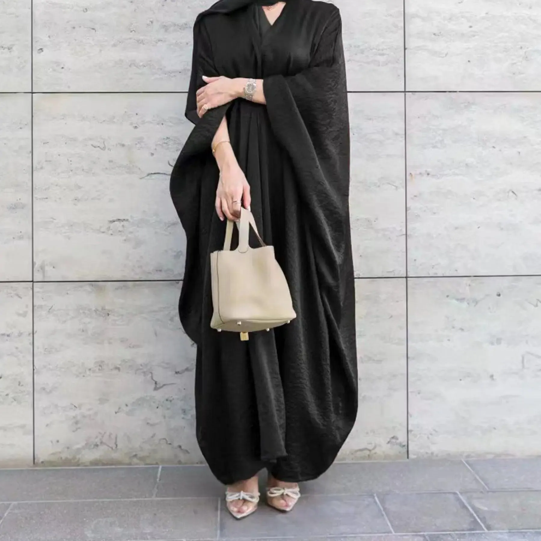 MOA032 Rayon Oversize Open Abaya