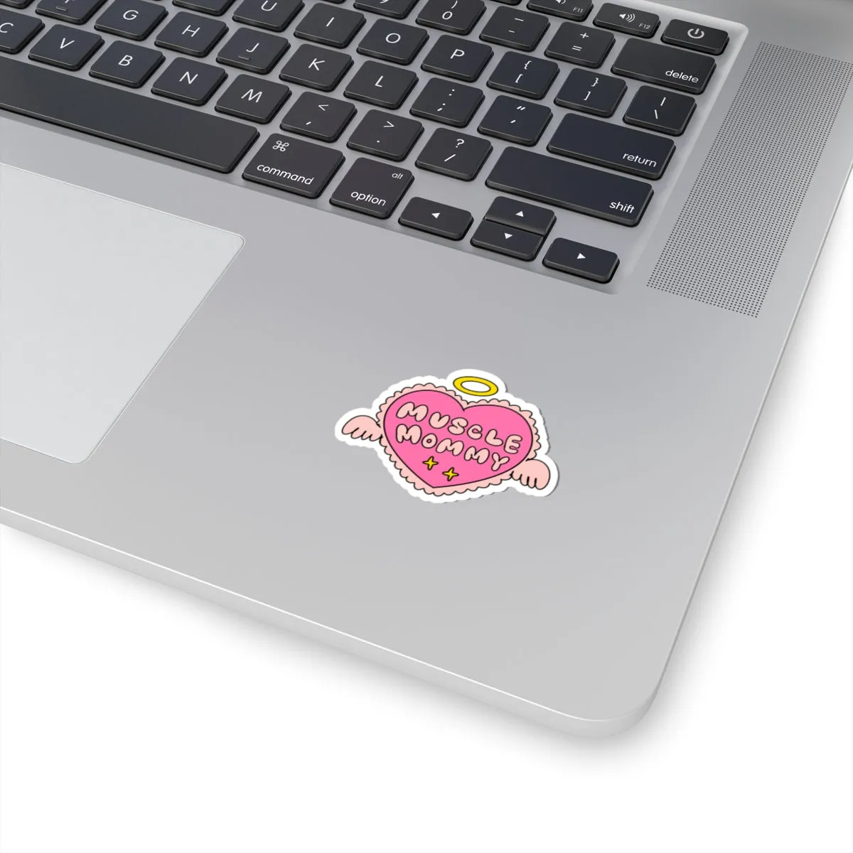 MUSCLE MOMMY HEART- STICKER