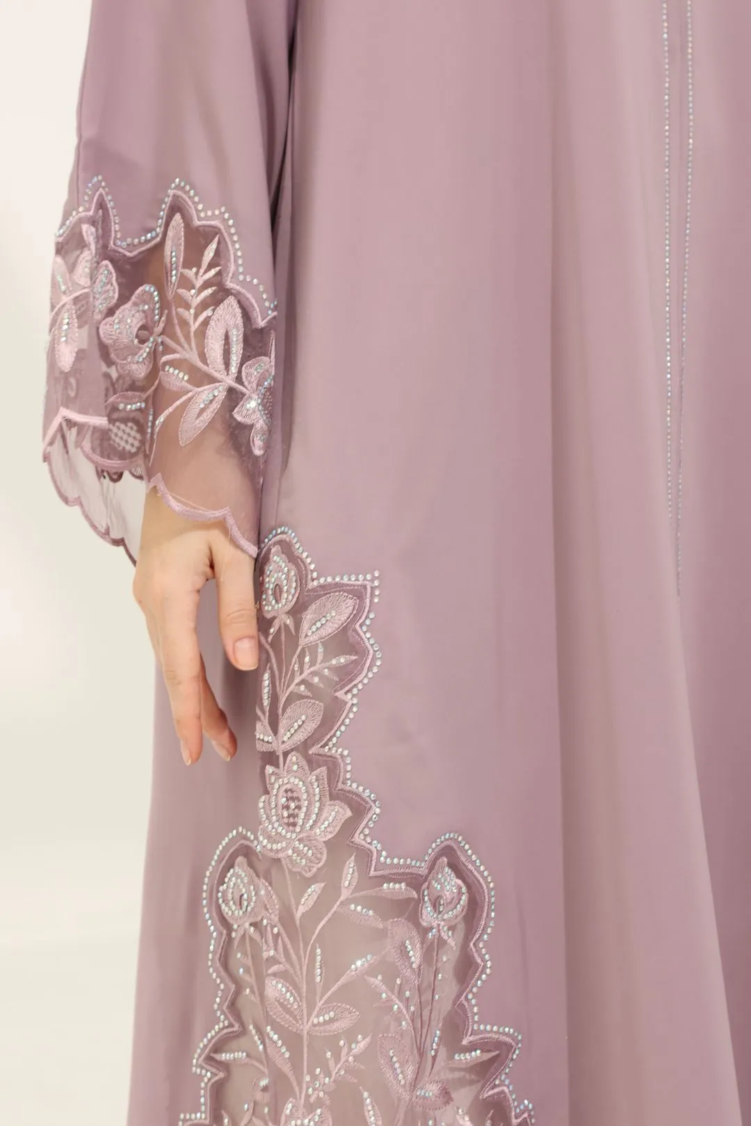 PO II : Daphne Abaya in Lilac